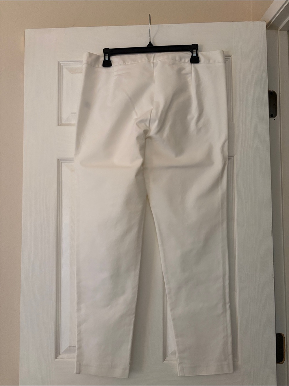 Kenneth Cole New York Ivory Cropped Ankle Pants - Picture 4 of 9